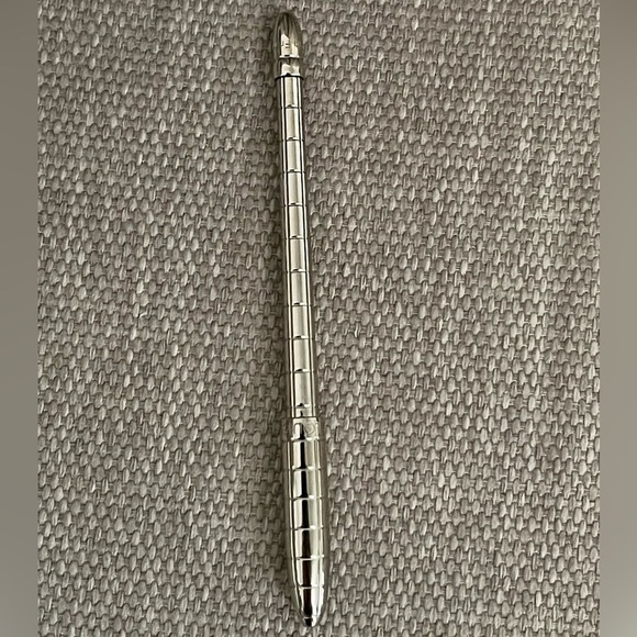 ⭐️COA⭐️LOUIS VUITTON Stilo Agenda Silver Tone Ballpoint Pen 💯Authentic - Picture 1 of 3